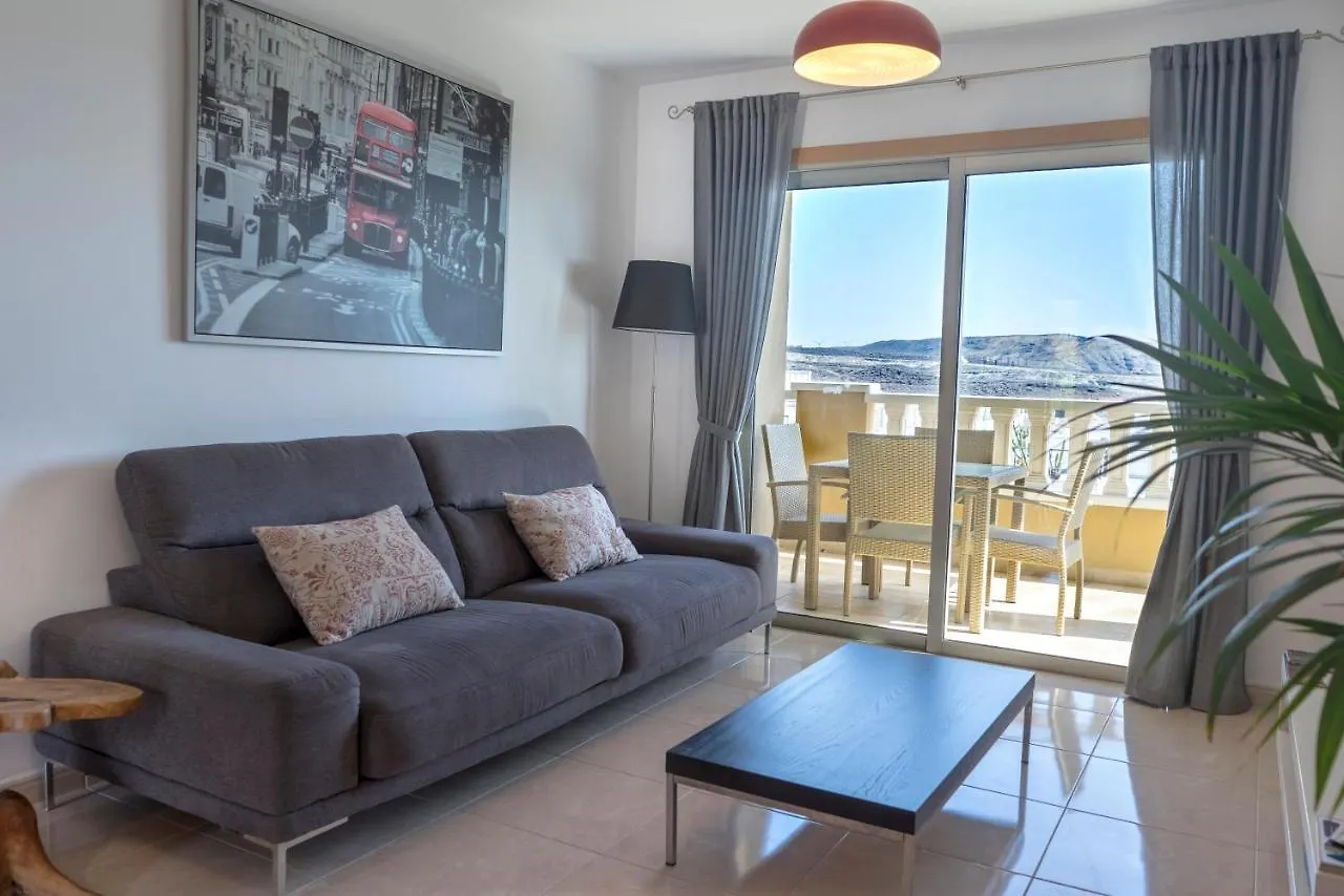 La Perla Beach Apt With Pool El Medano  El Medano (Tenerife)