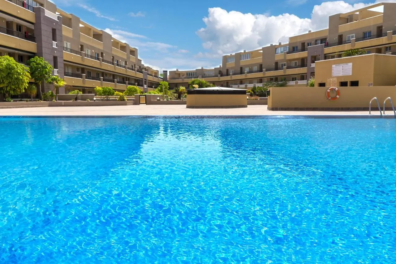 La Perla Beach Apt With Pool contacts